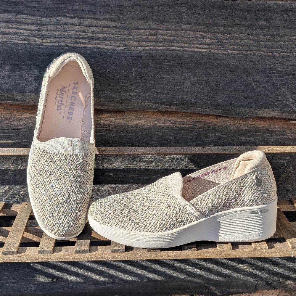 Martha Stewart Skechers – Like New! Size 8 Summer Shoes